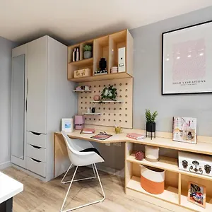 Modern At Huxley In The Heart Of Edinburgh